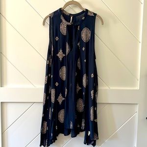 Free People printed tunic top in a size XS